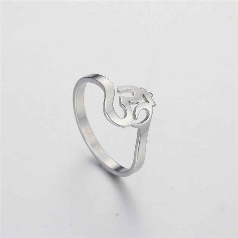Male 925 Sterling Silver OM Band Ring, Weight: 5.52 Gram at Rs 110/gram in  Jaipur