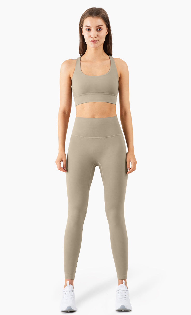 Italic - Aura High Waisted Legging  Yoga pants for work, High waisted  leggings, Racerback sports bra
